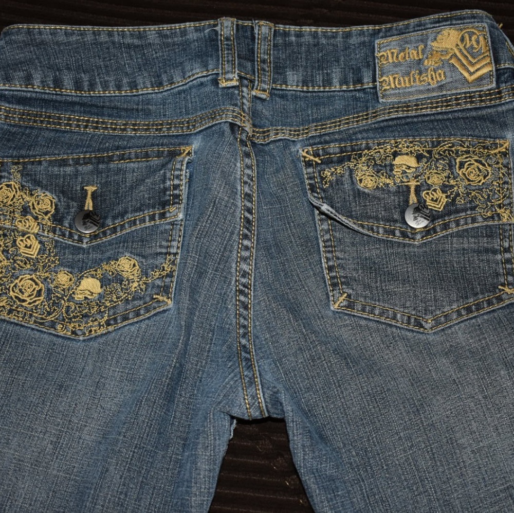 Straight leg Metal Mulisha jeans